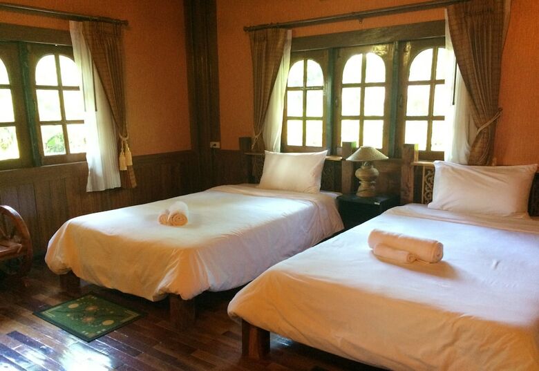 Hotel Himawari Restaurant & Cottage