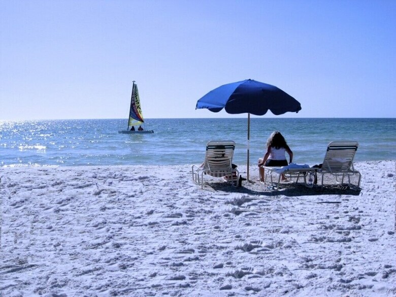 Beach Sands A 201 By Anna Maria