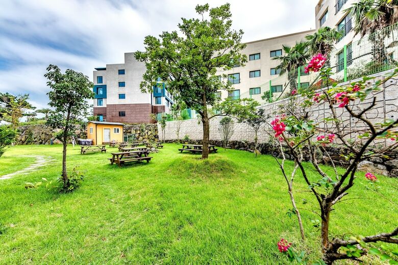 Jeju Jukwang Resort