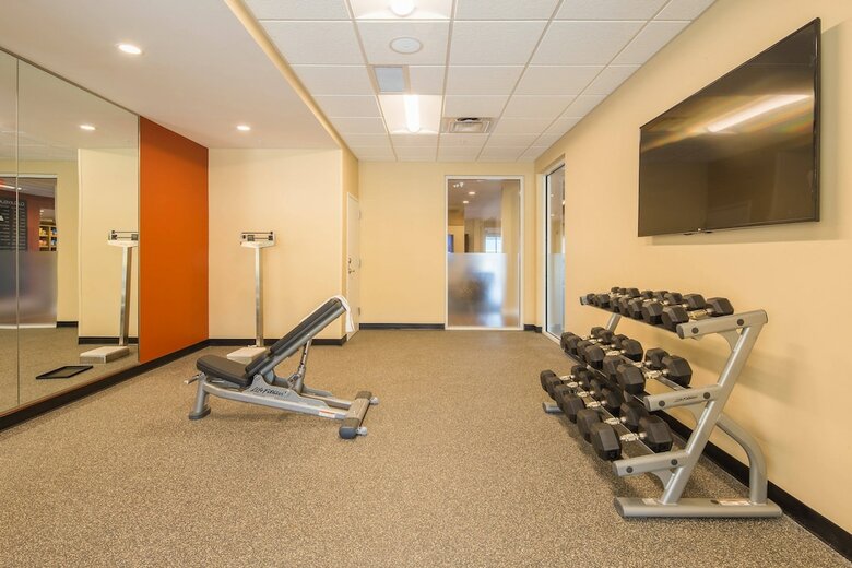 Hotel Towneplace Suites By Marriott Cleveland