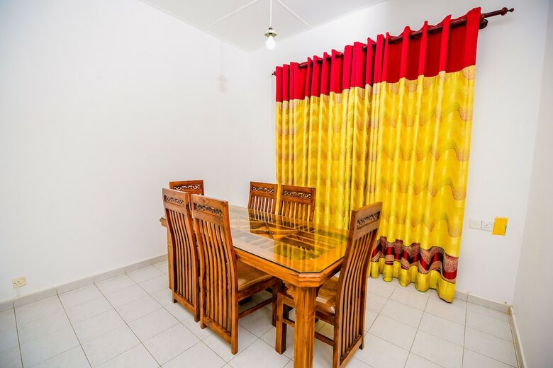 Hotel Oyo 483 Kabalana Villa
