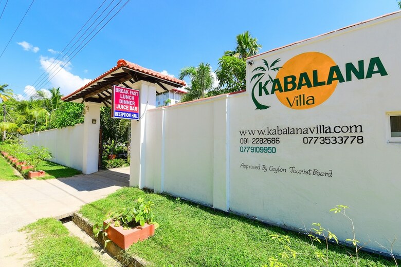 Hotel Oyo 483 Kabalana Villa