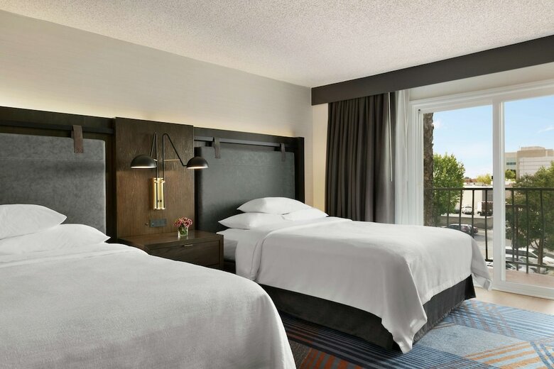 Hotel Embassy Suites By Hilton, Los Angeles - Downey