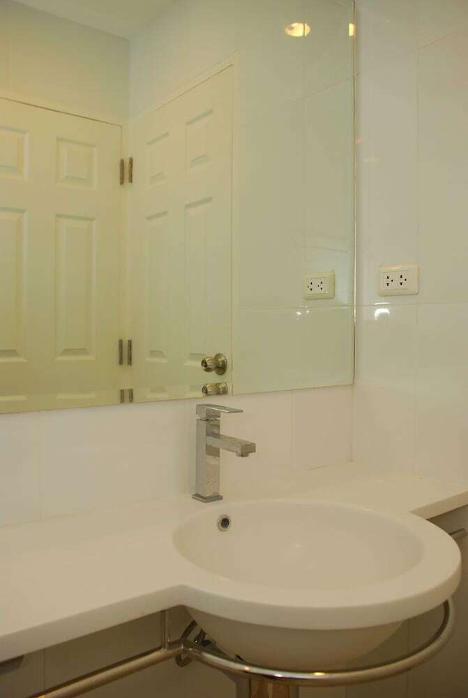 The Legend Boathouse - 904