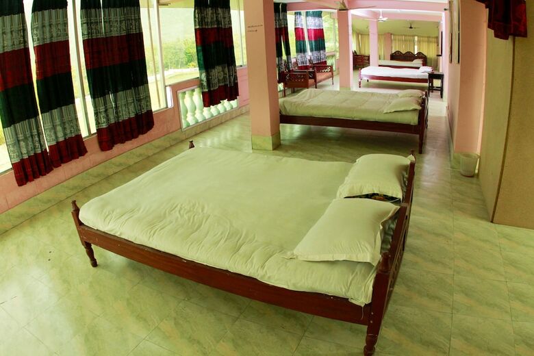 Hotel Jaintia Hill Resort