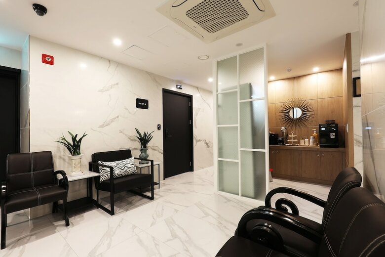 Sm Boutique Hotel