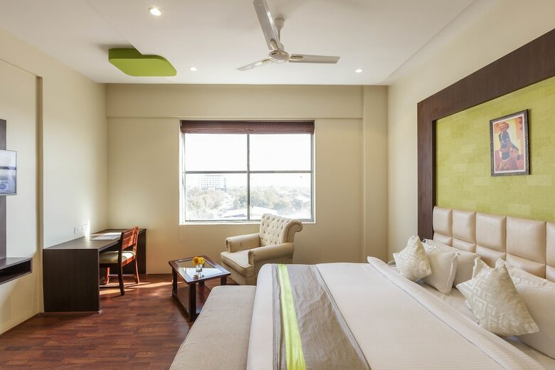 Mango Hotels Iti Circle