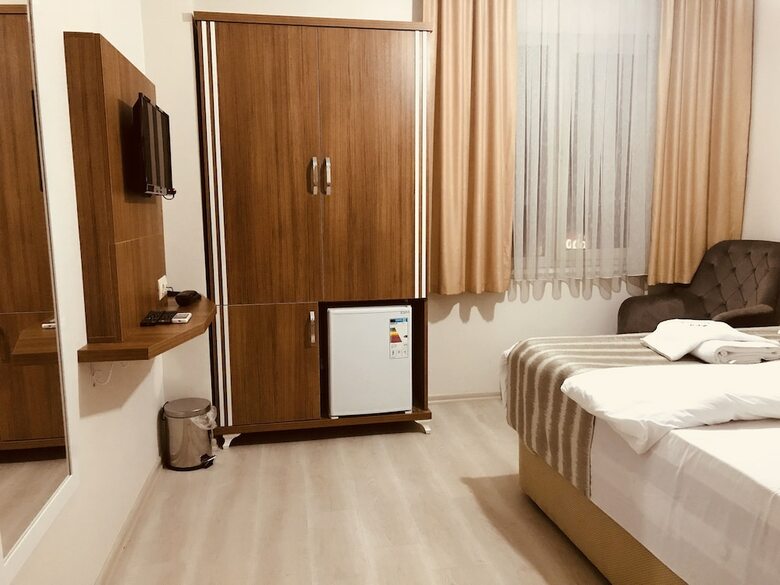 Hotel Akyuz Rooming House
