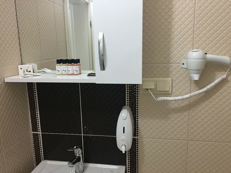 Hotel Akyuz Rooming House
