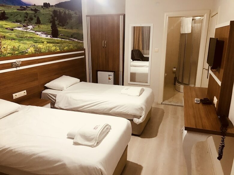 Hotel Akyuz Rooming House