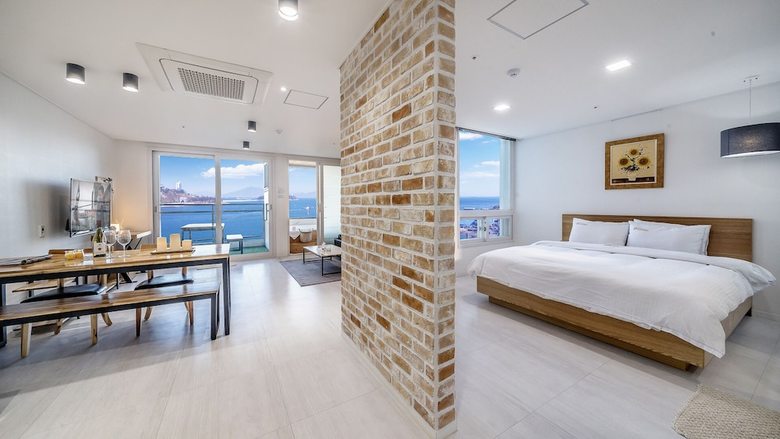 Hotel Yeosu Sunhill Spa Pension