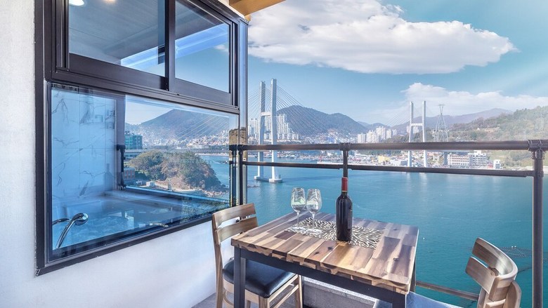 Hotel Yeosu Sunhill Spa Pension