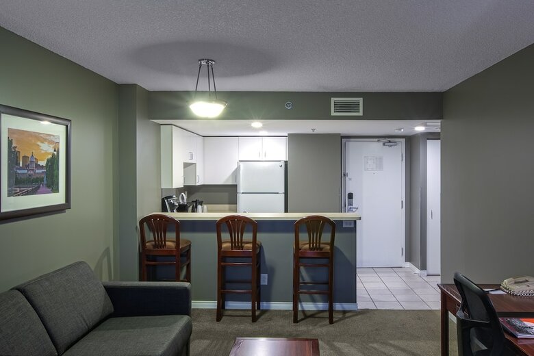Hotel Faubourg Montreal Downtown Hotel 183492