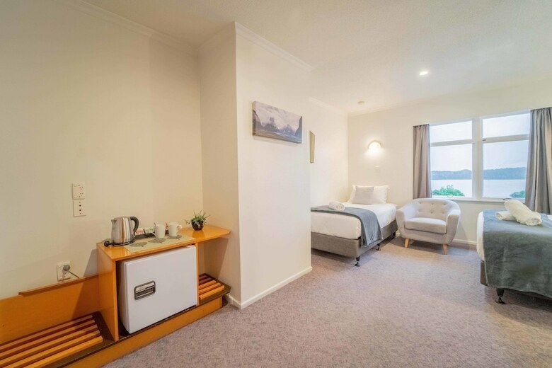 Hostal Fiordland National Park Lodge