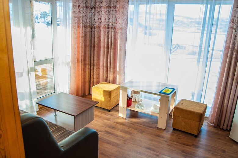 Hotel Holiday Village Bayar
