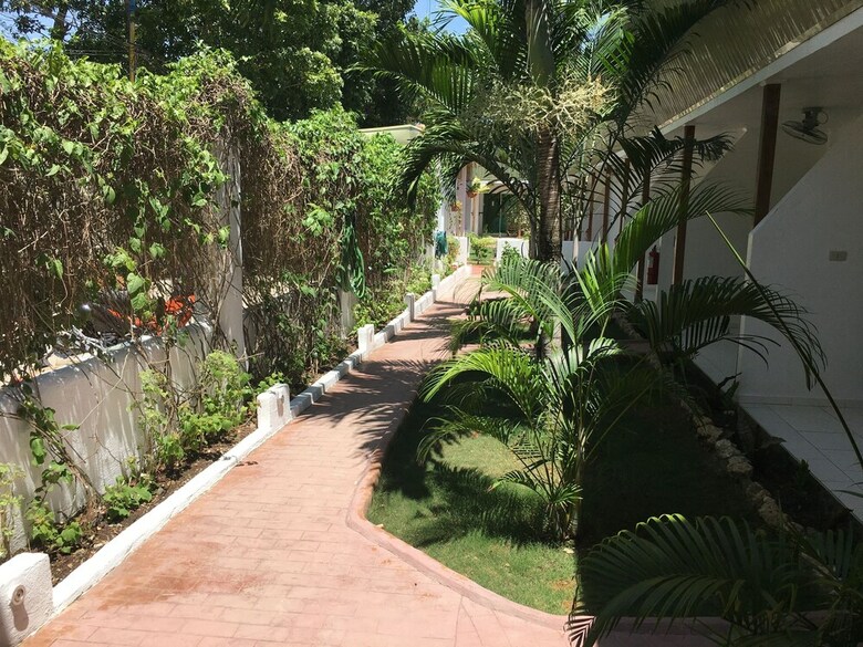 Hotel Alona Gecko Inn