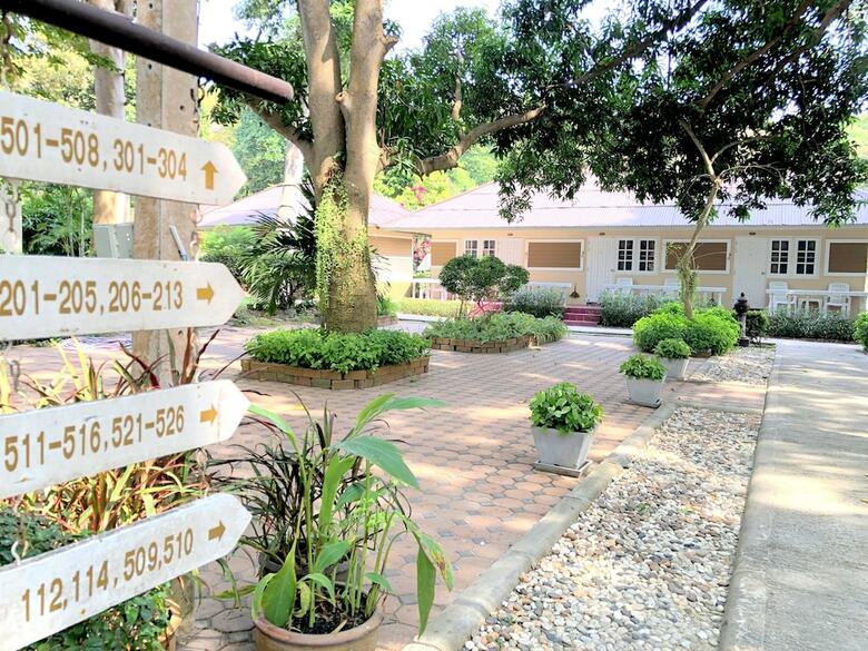 Hotel Malibu Garden Resort
