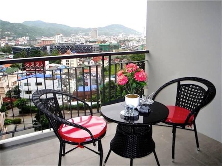 Bliss Patong Modern 1 Bedroom Apartment