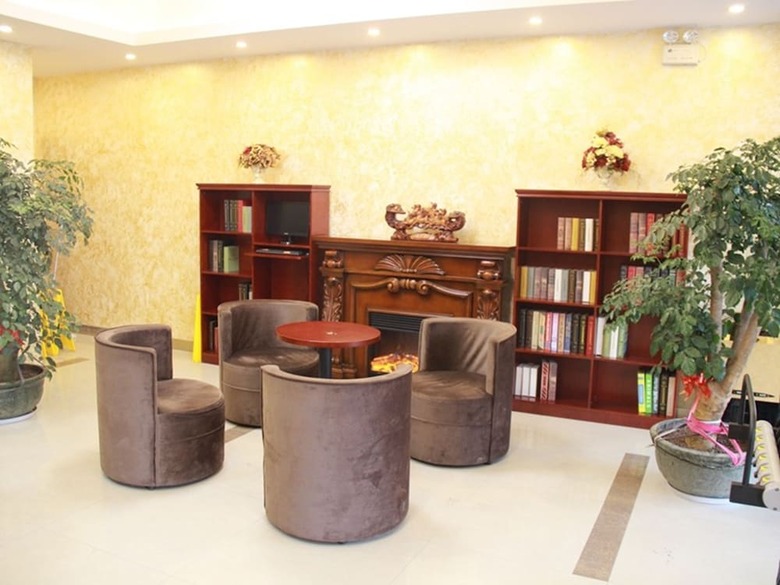 Greentree Inn Zhenjiang Danyang Wanshan Park Express Hotel