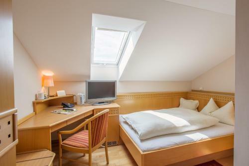 Hostal Landhotel Sch�ll