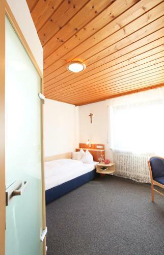 Hostal Landhotel Sch�ll
