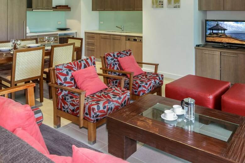 Luxury Private Apartments At Sea Temple