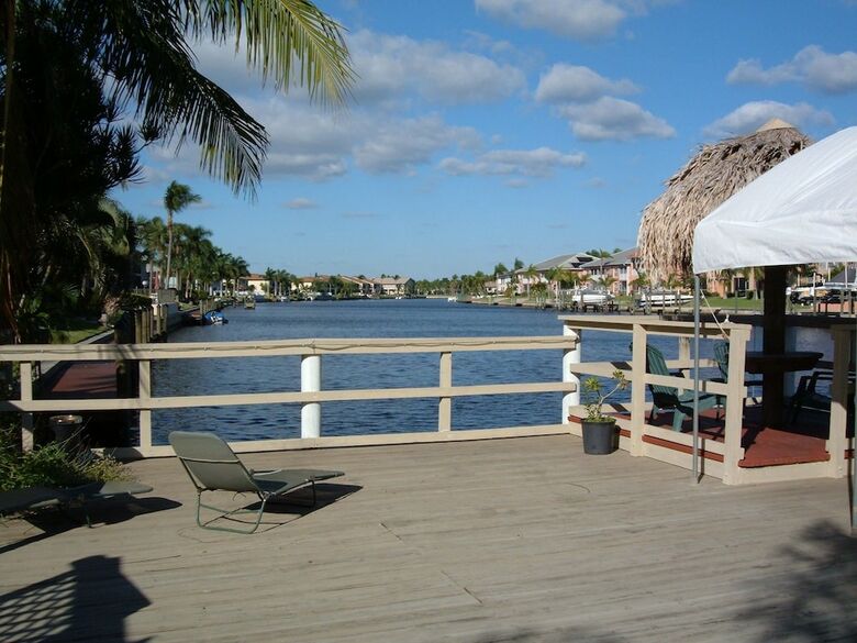 Apartamento Hideaway Waterfront Resort & Hotel