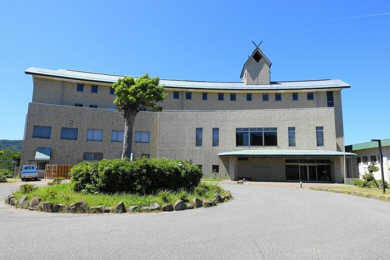 Marine Port Hotel Ama
