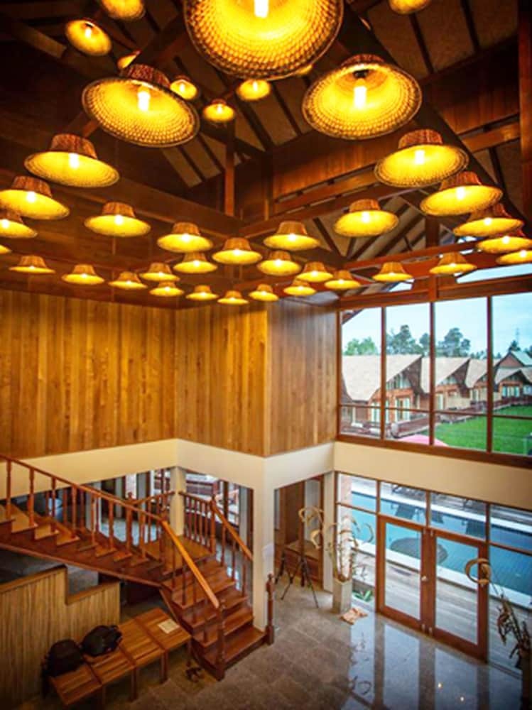 Hotel Rice Farm Villa Suratthani