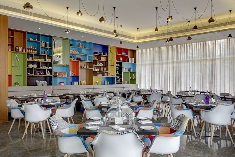 Hotel Zone By The Park Infantry Bengaluru