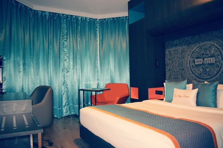 Hotel Zone By The Park Infantry Bengaluru