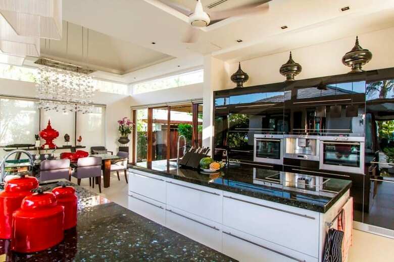5 Bedroom Beach Front Villa Banyan