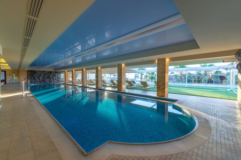 Hotel Ikaros Beach Resort & Spa