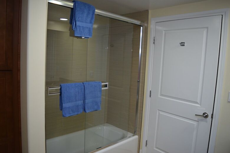 Apartamento 2 Bed / 2 Bath In Studio City