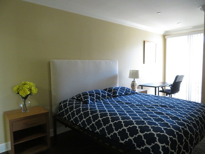 Apartamento 2 Bed / 2 Bath In Studio City