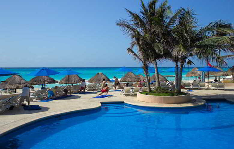 Hotel The Reef Playacar