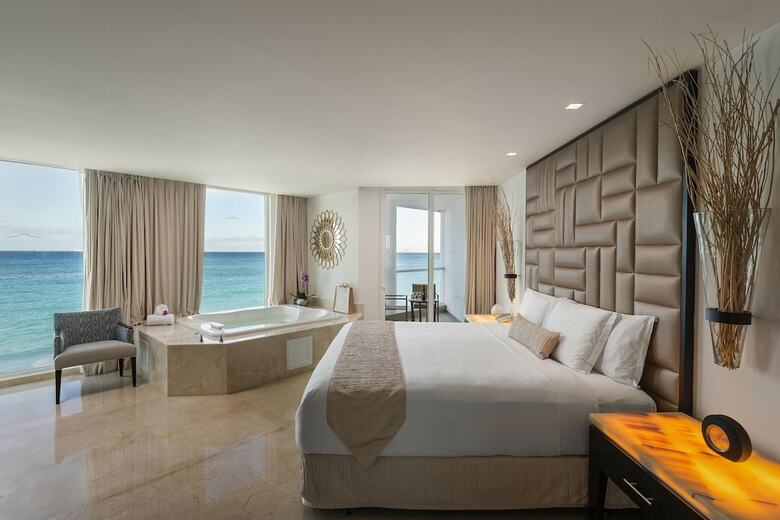 Hotel Playacar Palace