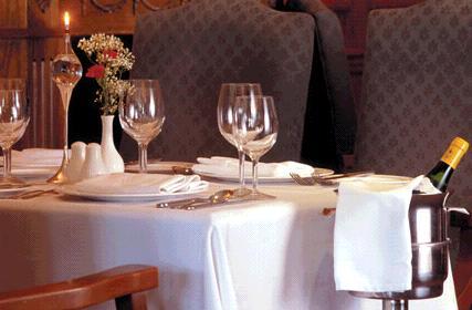Hotel Macdonald Crutherland House