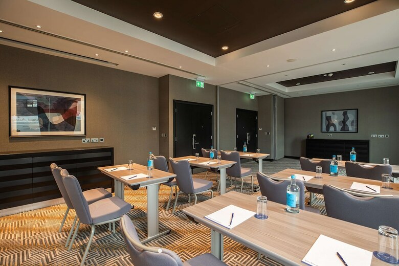 Hotel Holiday Inn Woking