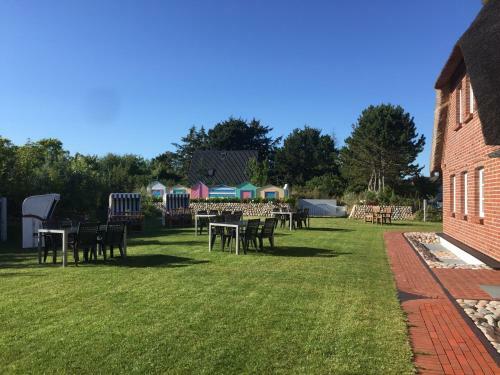 Hostal Hotel Garni S�ssaarep's H�s