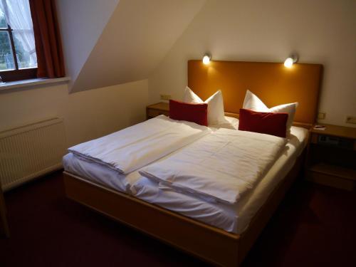 Hostal Hotelgasthof Lengefelder Warte
