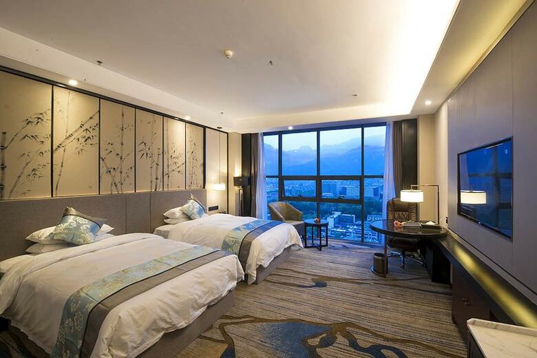 Foreman Apartment Hotel Taishan