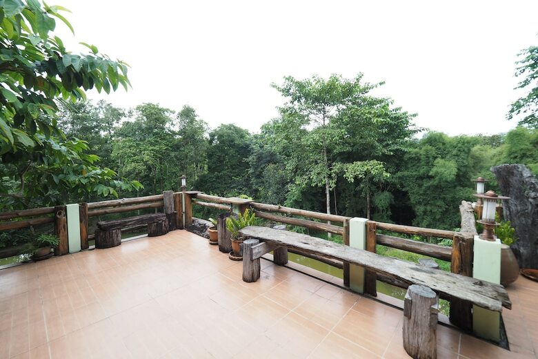 Hotel Pua Sabai Resort