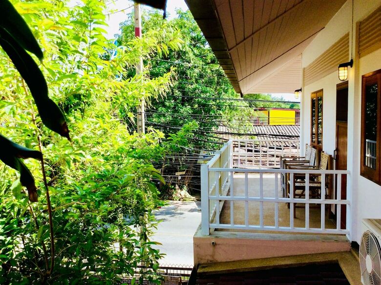 Hotel The Nine Guesthouse