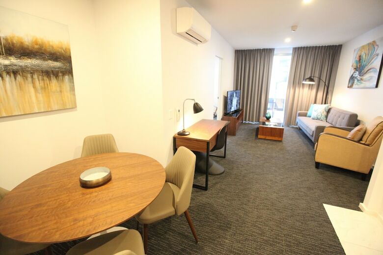 Adelaide Dress Circle Apartments - Kent Town