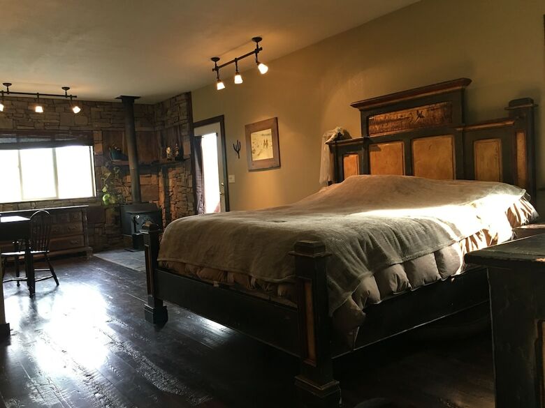 Little Trail Creek Cabins