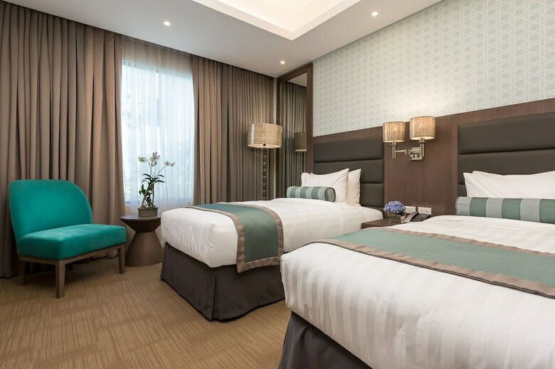 Maayo Hotel