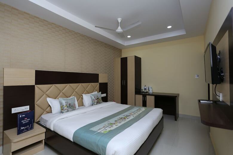 Oyo 3803 Hotel Lal Quila