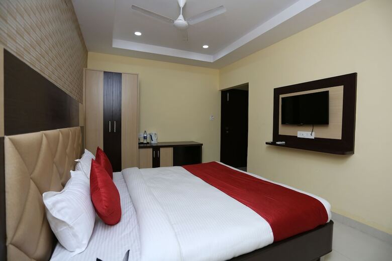 Oyo 3803 Hotel Lal Quila