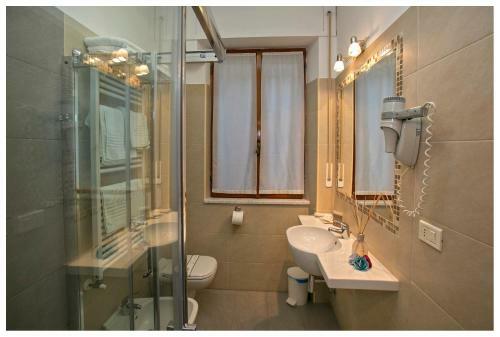 Hotel Lo Squalo